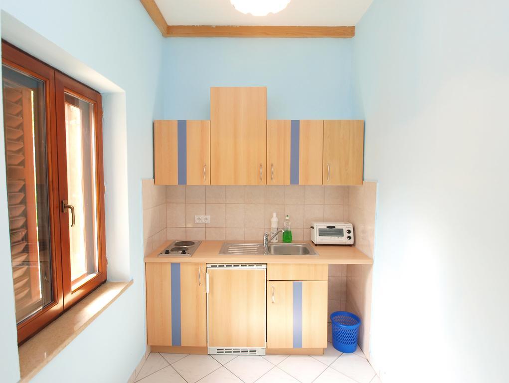 Apartments Joko 1160 Pula Bagian luar foto