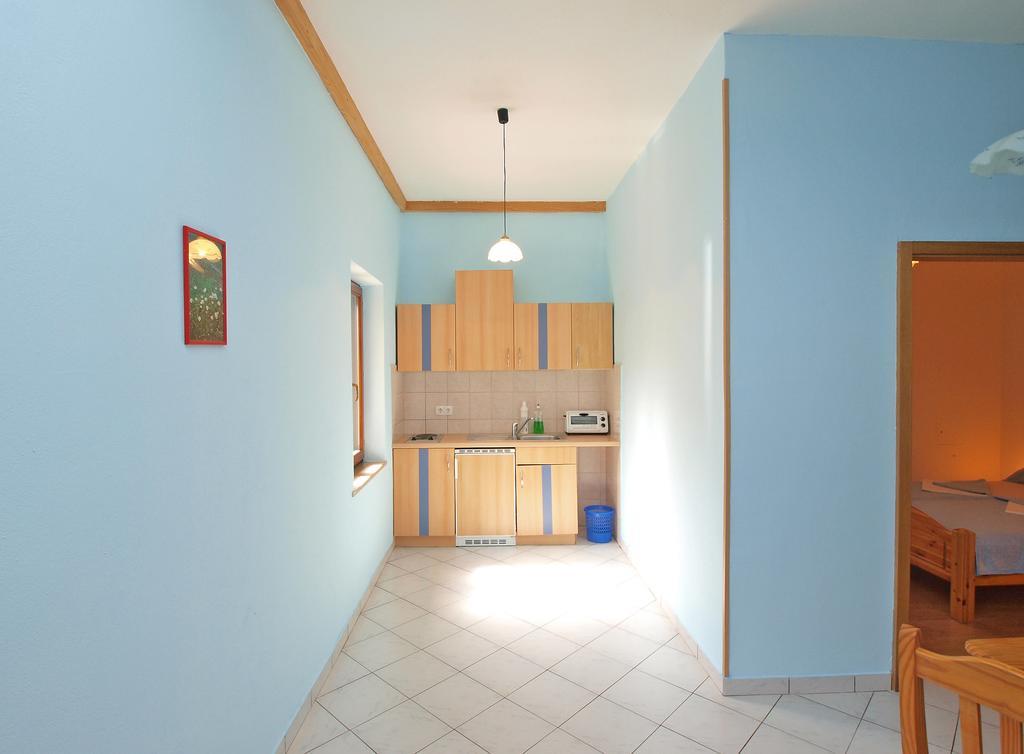 Apartments Joko 1160 Pula Bagian luar foto